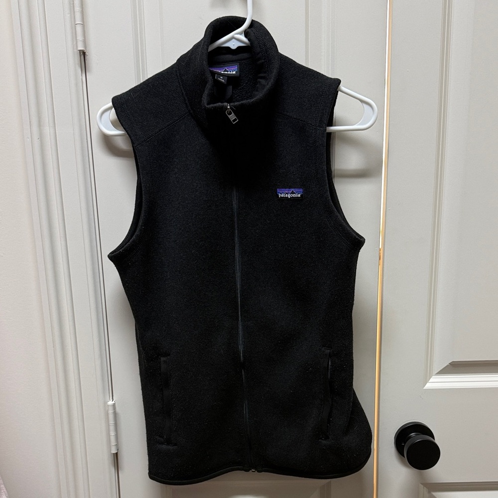 UGC- Patagonia black vest - medium